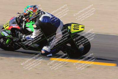 media/Oct-08-2022-SoCal Trackdays (Sat) [[1fc3beec89]]/Turn 9 Inside (10am)/